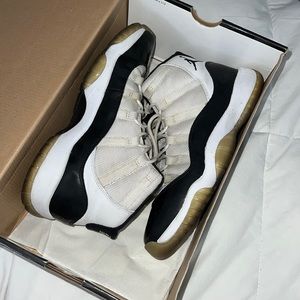 Air Jordan 11 Concord - 2011 release